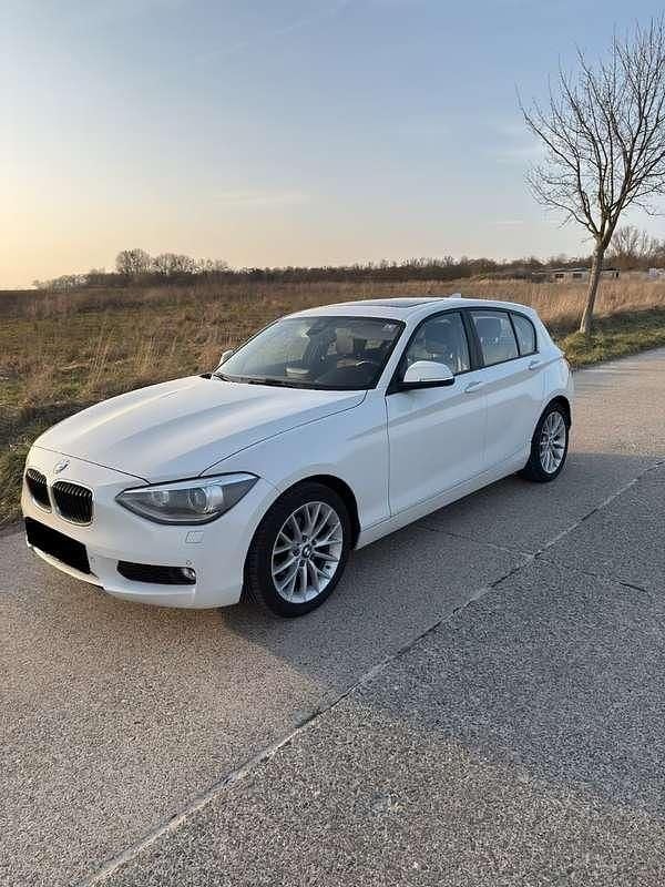 Usata BMW 118 143 CV (105 kW) 2015 Bianco Utilitaria