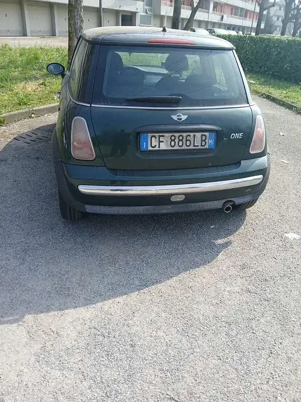 Usata Mini ONE 90 CV (66 kW) 2003 Utilitaria