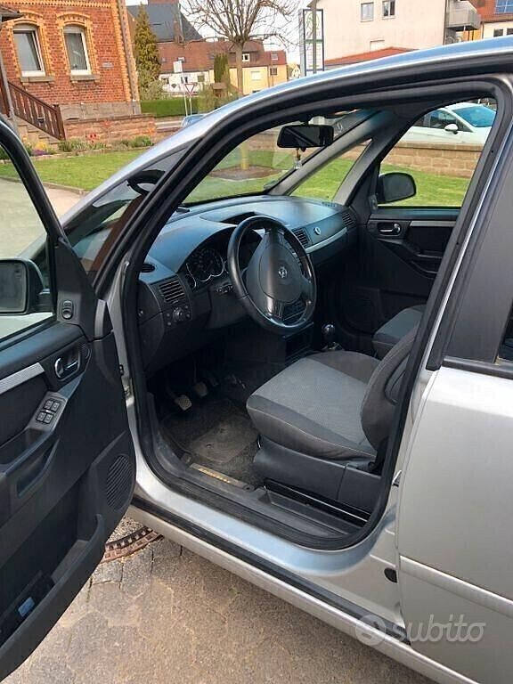 Usata Opel Meriva 105 CV (77 kW) 2009 Grigio Monovolume