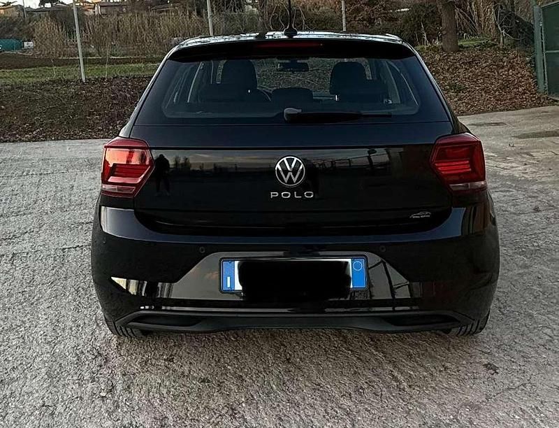 Usata VW Polo 80 CV (58 kW) 2022 Nero Utilitaria