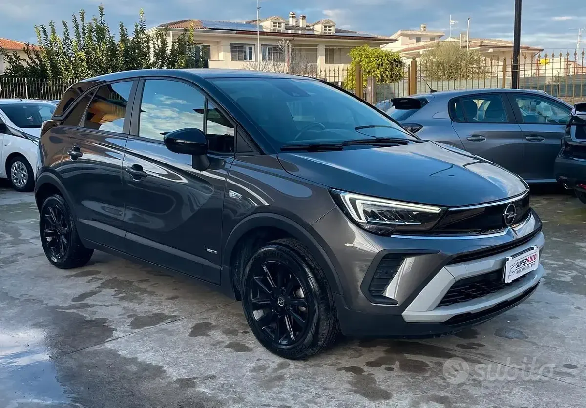 Usata Opel Crossland Design & Tech 110 CV (80 kW) 2022 Grigio SUV