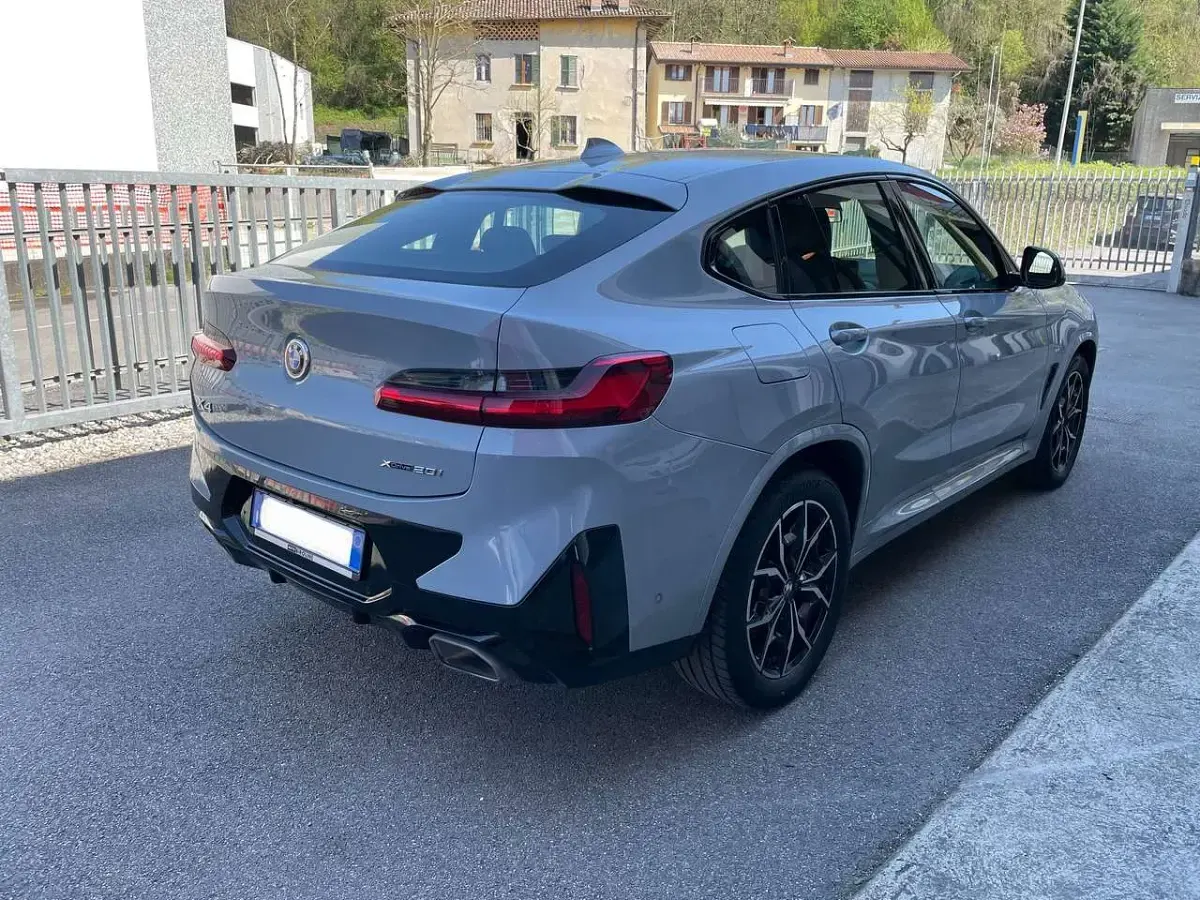 Usata BMW X4 M Sport 184 CV (135 kW) 2023 Grigio SUV