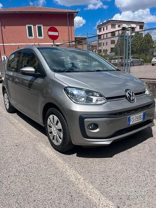 Usata VW up! 68 CV (50 kW) 2018 Utilitaria