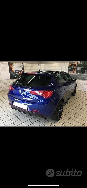 Usata Alfa Romeo Giulietta 120 CV (88 kW) 2018 Blu Utilitaria