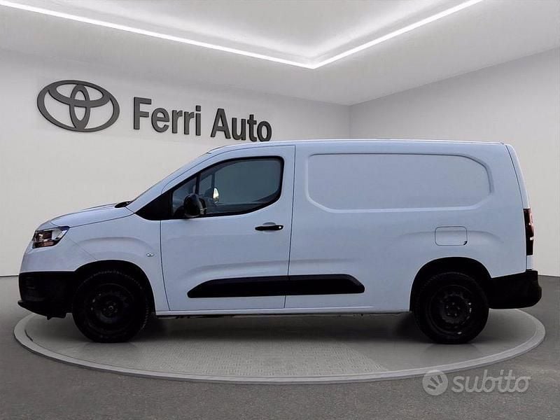 Usata Toyota Proace City City 131 CV (96 kW) 2022 Bianco Monovolume