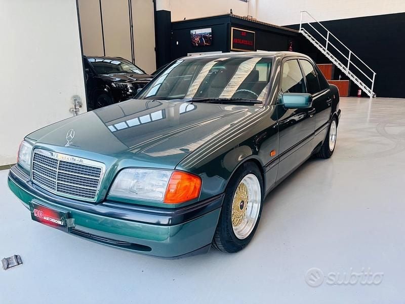 Usata Mercedes C180 122 CV (89 kW) 1995 Berlina