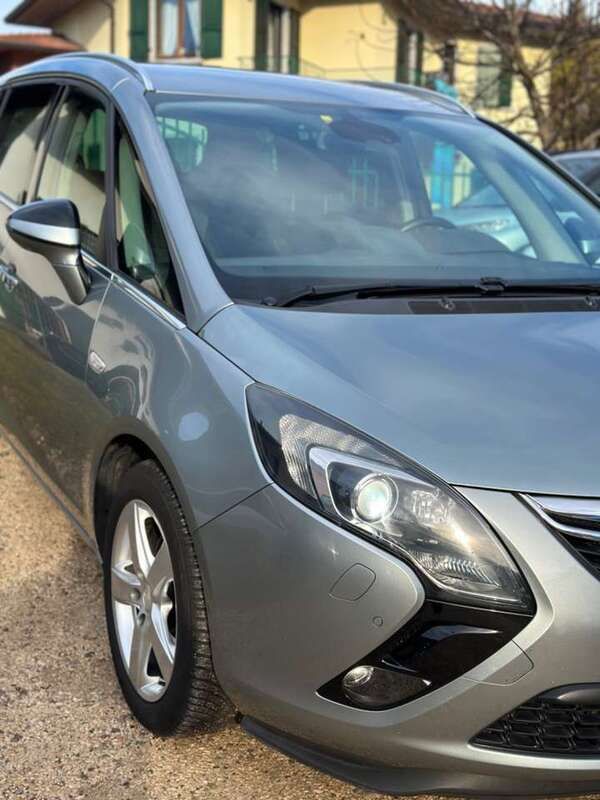 Usata Opel Zafira Tourer Cosmo 165 CV (121 kW) 2012 Grigio Monovolume