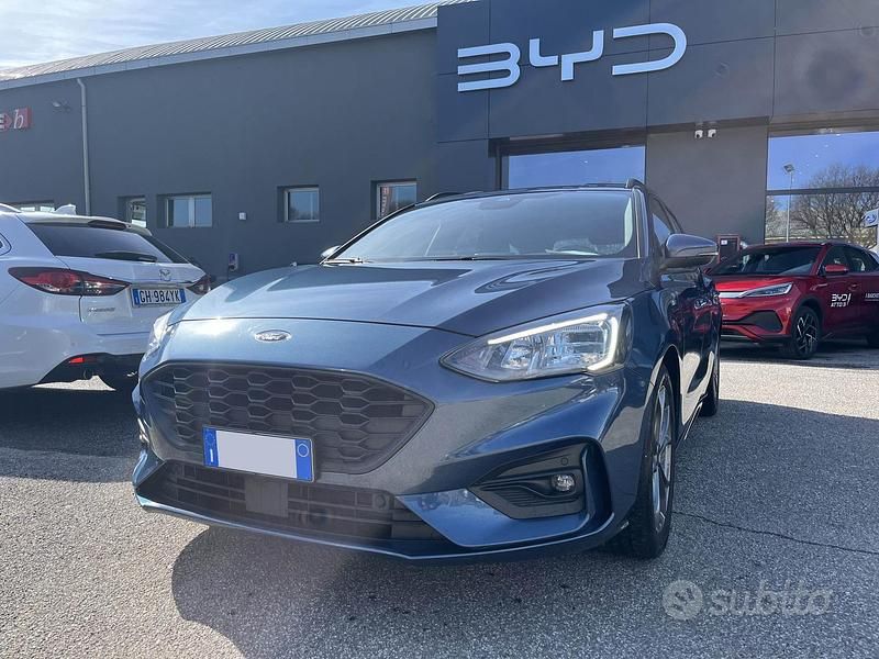Usata Ford Focus ST-Line 125 CV (91 kW) 2022 Blu scuro Station wagon