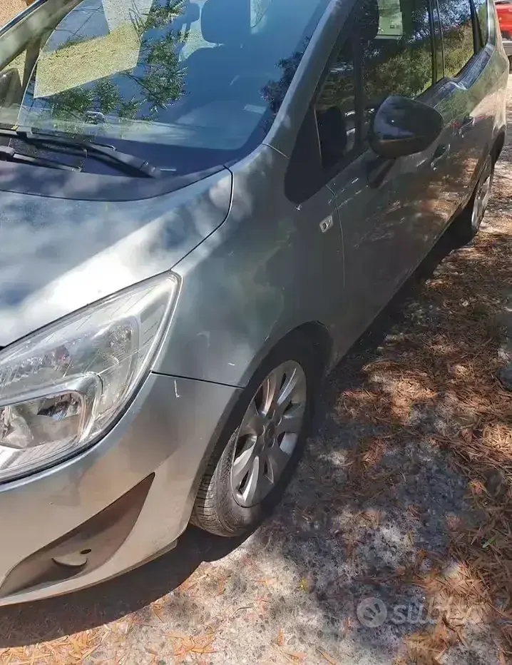 Usata Opel Meriva 95 CV (69 kW) 2012 Grigio Monovolume