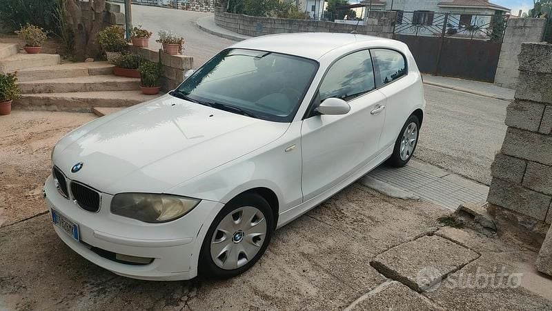 Usata BMW 118 2009 Bianco Utilitaria