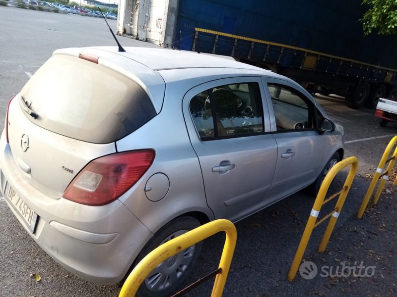 Usata Opel Corsa 90 CV (66 kW) 2008 Grigio Utilitaria
