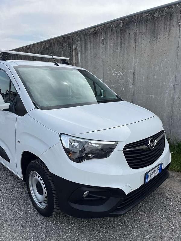Usata Opel Combo 99 CV (72 kW) 2019 Bianco Monovolume