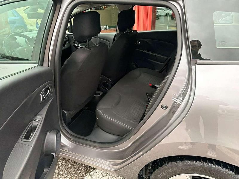 Usata Renault Clio GrandTour 90 CV (66 kW) 2014 Grigio Station wagon