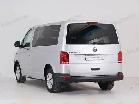 Usata VW Caravelle 150 CV (110 kW) 2023 Argento Furgone