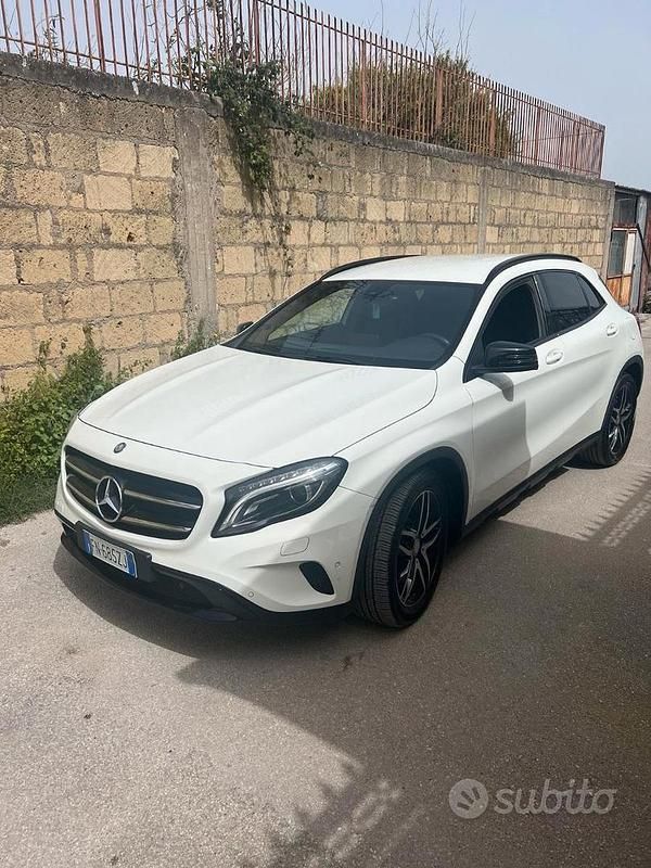 Usata Mercedes GLA200 136 CV (100 kW) 2016 SUV