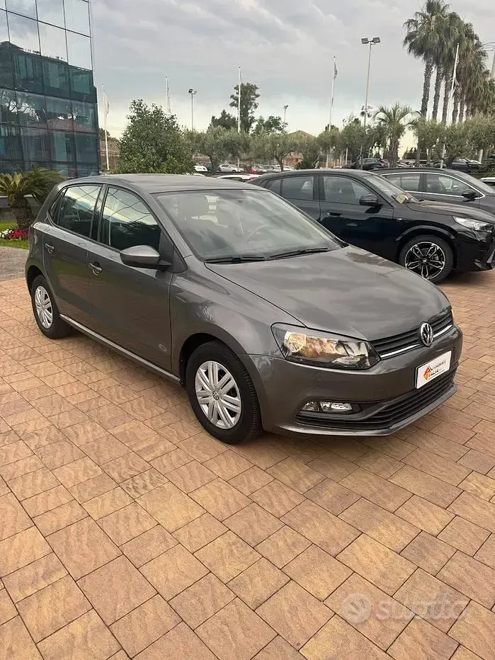 Usata VW Polo 60 CV (44 kW) 2015 Grigio Berlina