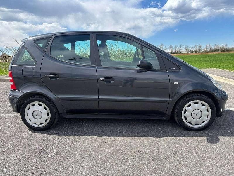 Usata Mercedes A160 102 CV (75 kW) 2003 Nero Monovolume