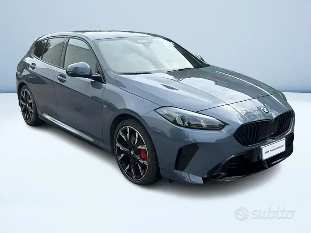 Usata BMW 118 M Sport 150 CV (110 kW) 2025 Grigio metallizzato Utilitaria
