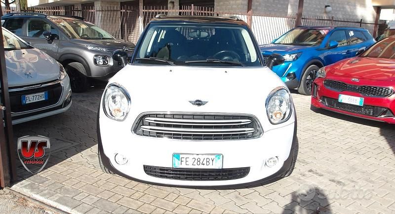 Usata Mini Countryman 111 CV (81 kW) 2016 Bianco SUV