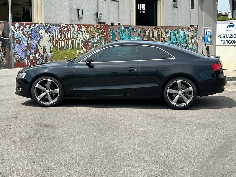Usata Audi A5 Ambiente 180 CV (132 kW) 2010 Nero Coupé