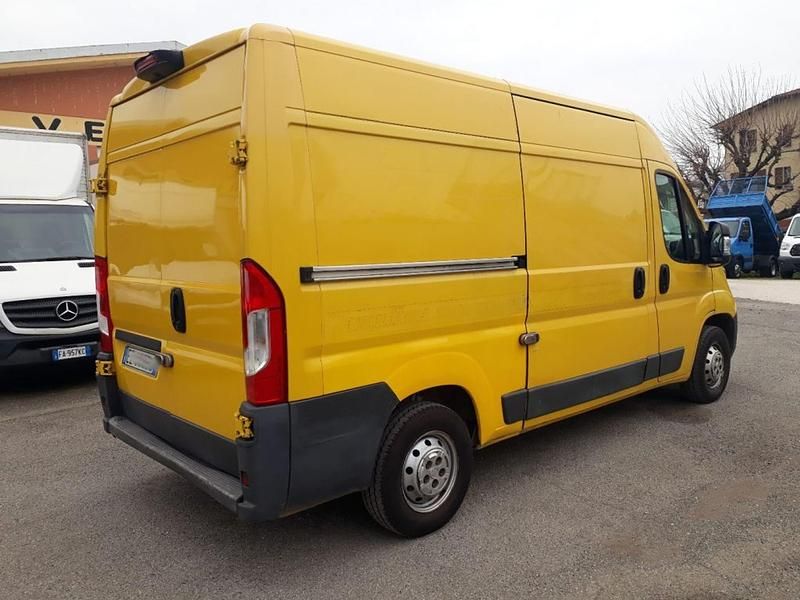 Usata Fiat Ducato 33 131 CV (96 kW) 2014 Giallo Furgone