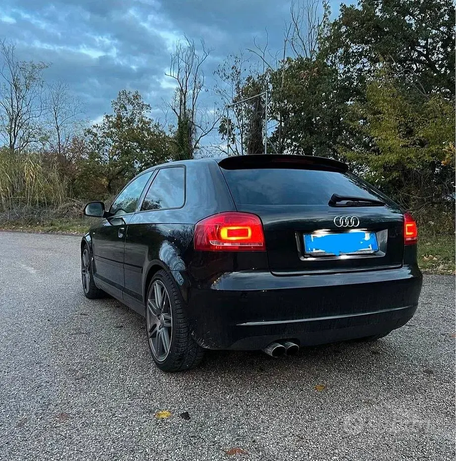 Usata Audi A3 S-Line 140 CV (102 kW) 2010 Nero Utilitaria