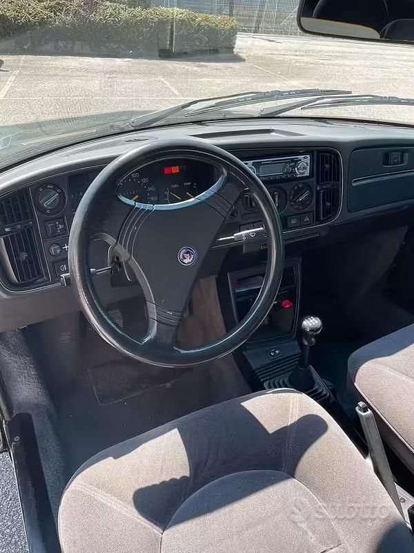 Usata Saab 900 Cabriolet 131 CV (96 kW) 1990 Nero Cabrio