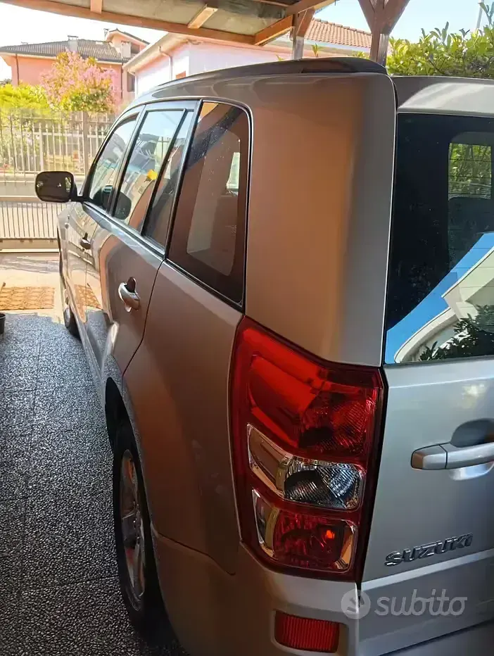 Usata Suzuki Grand Vitara 129 CV (94 kW) 2008 Grigio SUV