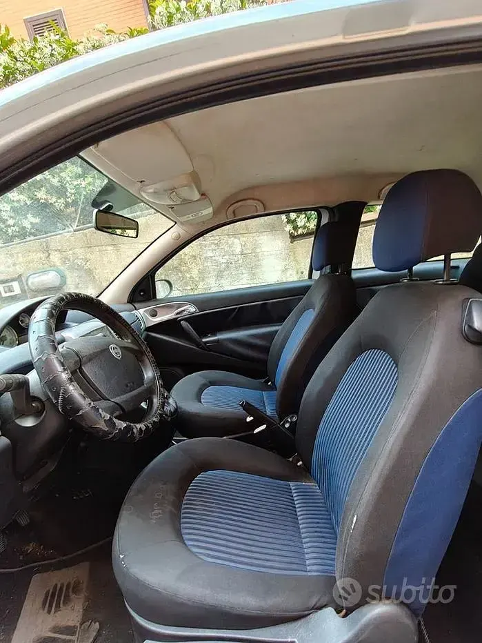 Usata Lancia Ypsilon 60 CV (44 kW) 2009 Grigio Utilitaria