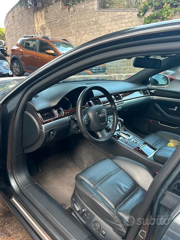 Usata Audi A8 233 CV (171 kW) 2010 Grigio Berlina