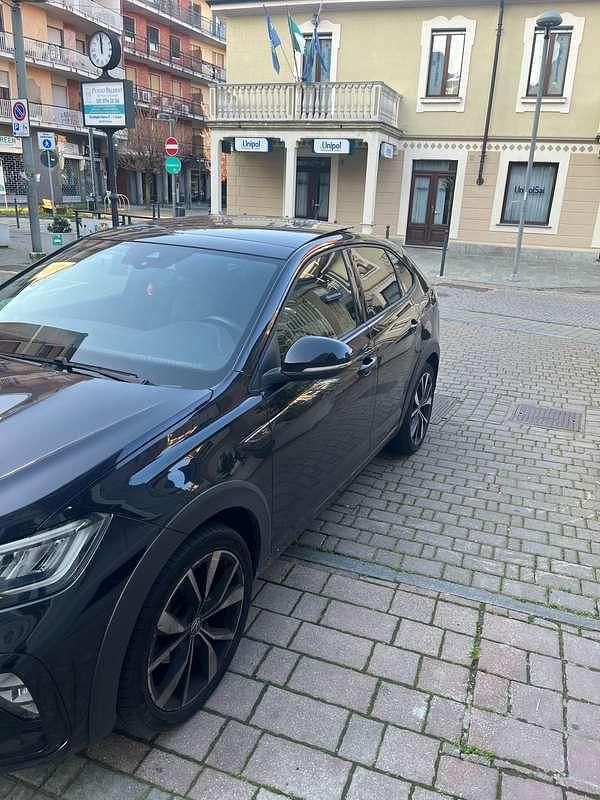 Usata VW Taigo R-line 150 CV (110 kW) 2023 Nero SUV