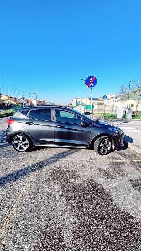 Usata Ford Fiesta Active 86 CV (63 kW) 2019 Berlina