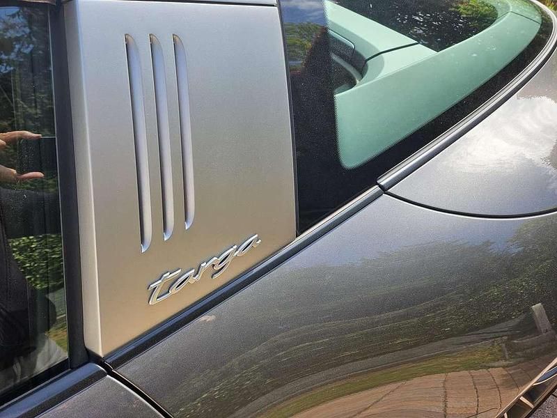 Second-hand Porsche 911 450 CP (330 kW) 2024 Gri Cabrio