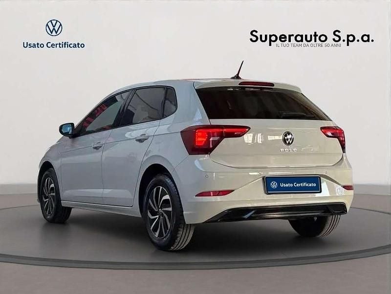 Usata VW Polo Life 95 CV (69 kW) 2023 Beige Utilitaria