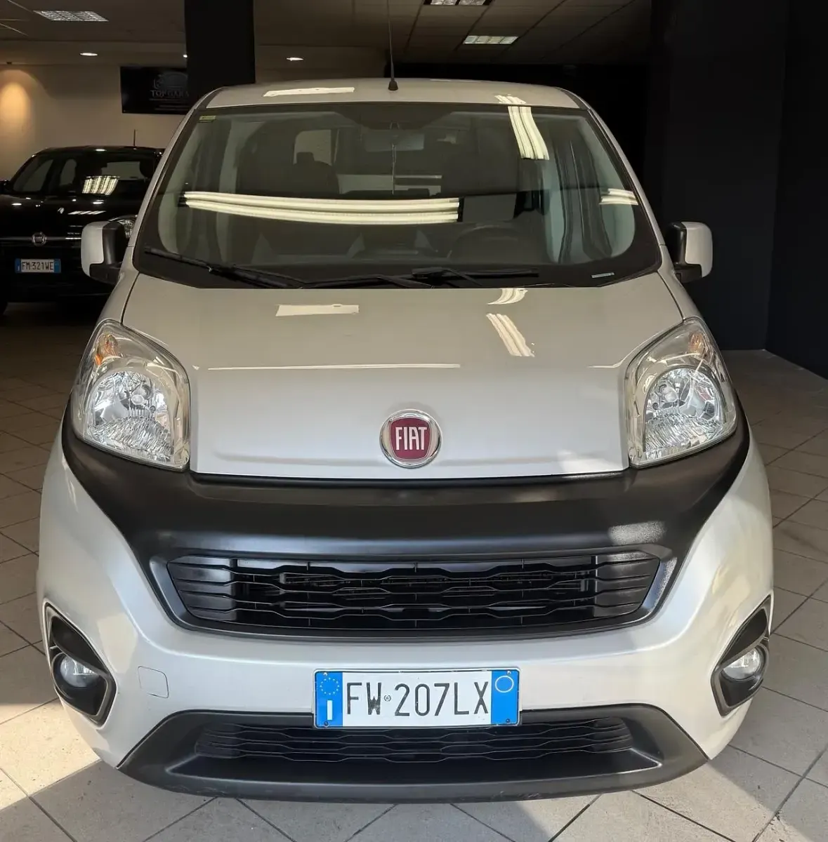 Occasion Fiat Qubo Trekking 80 ch (58 kW) 2019 Argent Monospace