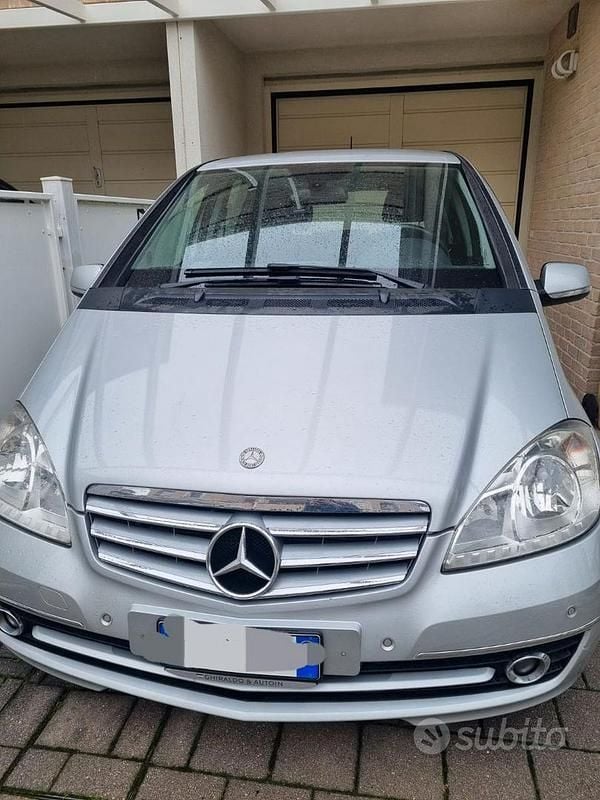 Usata Mercedes A180 2012 Grigio Berlina