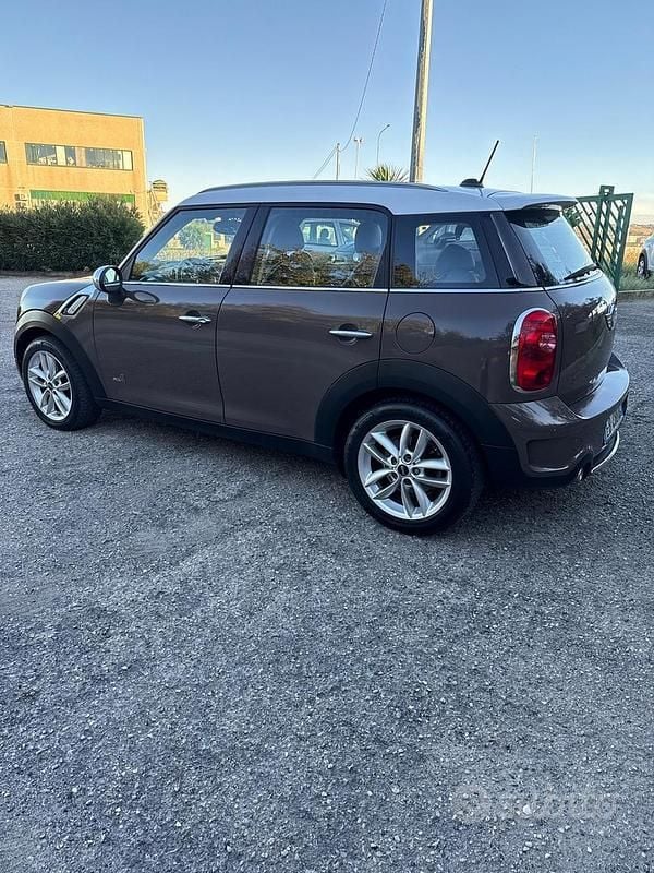 Usata Mini Cooper SD Countryman 143 CV (105 kW) 2012 Marrone SUV
