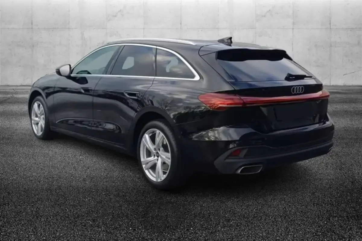 Usata Audi A5 Advanced 150 CV (110 kW) 2025 Nero metallizzato Station wagon