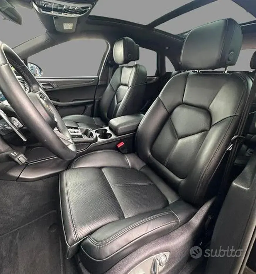 Usata Porsche Macan Sport 265 CV (194 kW) 2024 Nero SUV