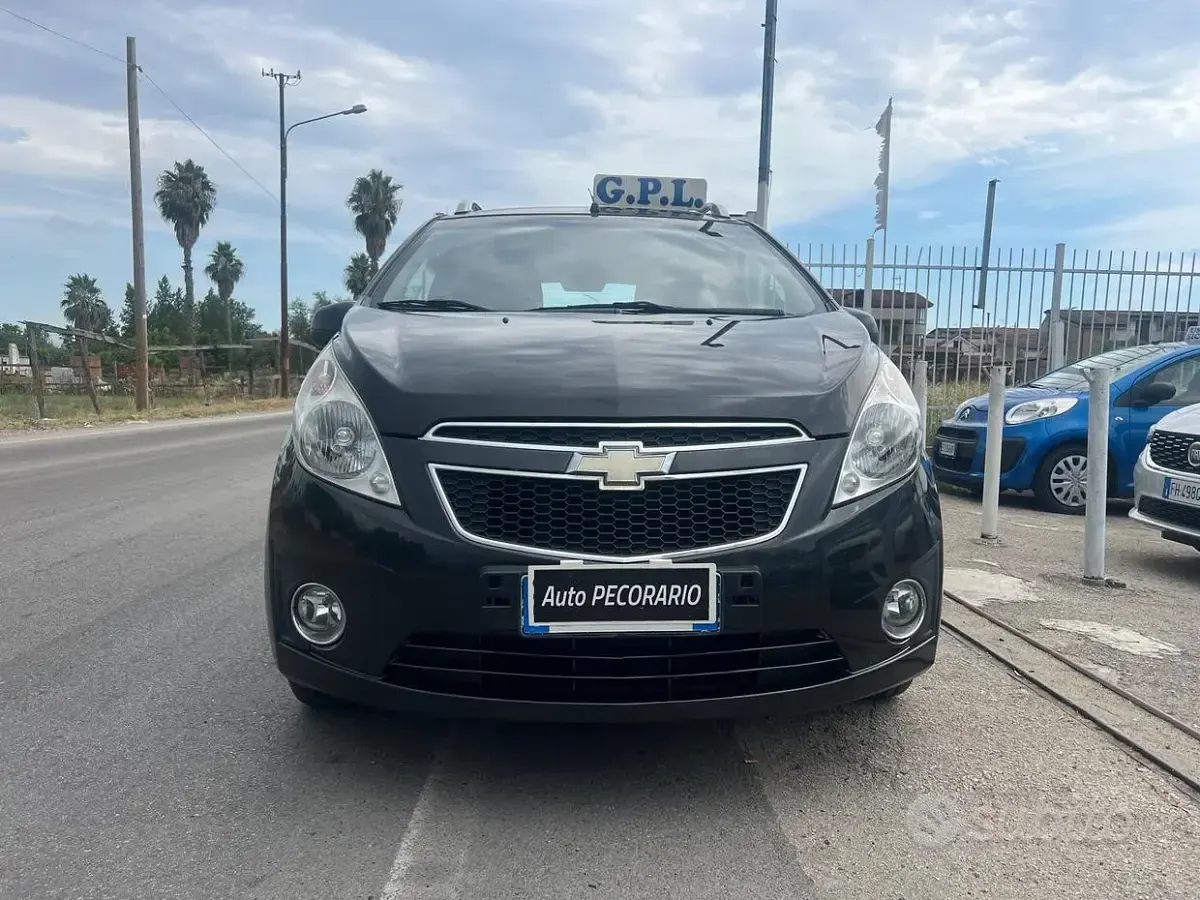 Usata Chevrolet Spark LS 65 CV (47 kW) 2010 Verde Utilitaria