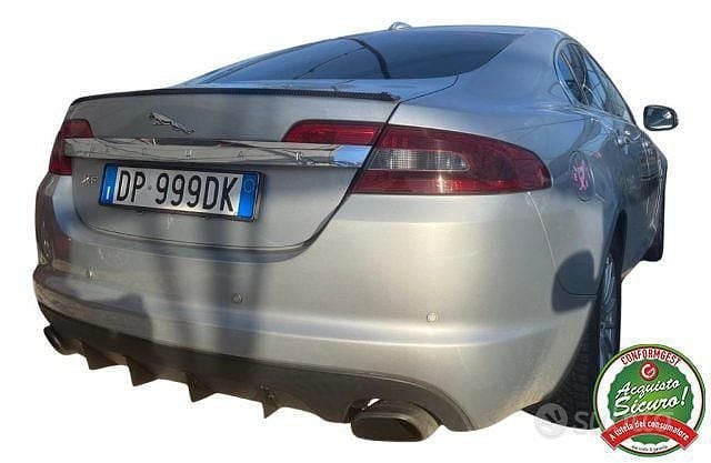 Usata Jaguar XF Premium Luxury 207 CV (152 kW) 2008 Grigio Berlina