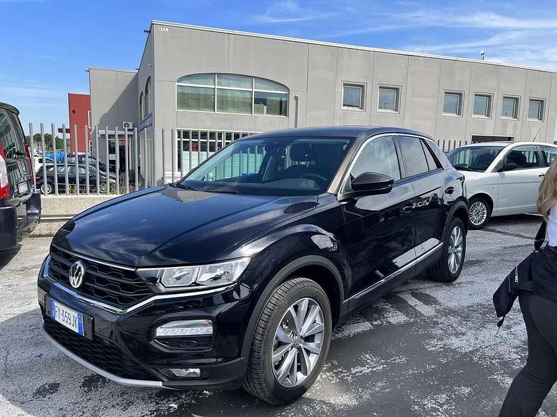 Usata VW T-Roc Style 116 CV (85 kW) 2019 Nero SUV
