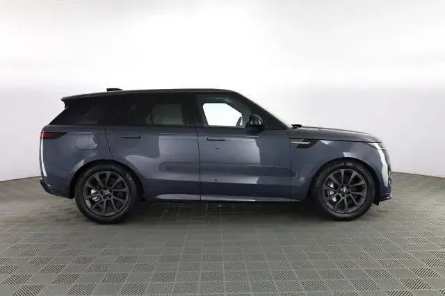 Nuova Land Rover Range Rover Sport SE Dynamic 249 CV (183 kW) 2025 Varesine blue SUV
