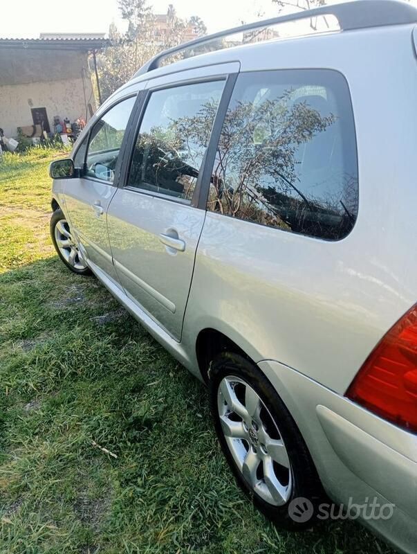Usata Peugeot 307 109 CV (80 kW) 2008 Grigio Station wagon
