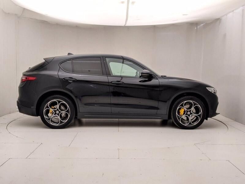 Usata Alfa Romeo Stelvio Business 150 CV (110 kW) 2019 Nero SUV