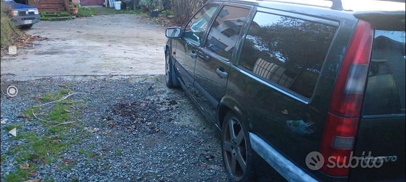 Usata Volvo 850 211 CV (155 kW) 1995 Verde Station wagon