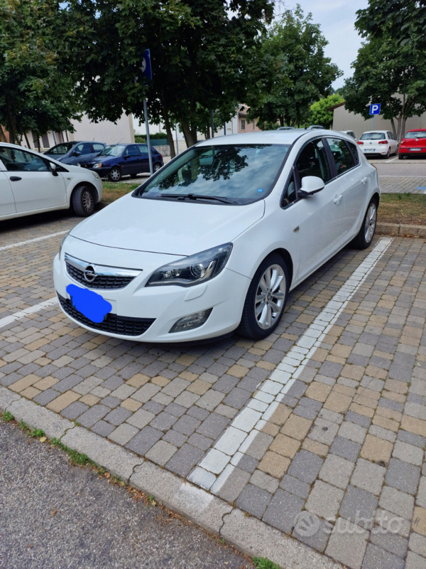 Usato 2010 Opel Astra 1.7 Diesel 125 CV (3.400 €)