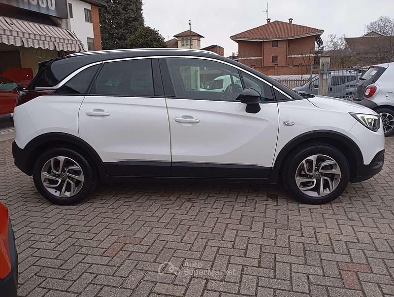Usata Opel Crossland X GS Line 110 CV (80 kW) 2017 Bianco SUV