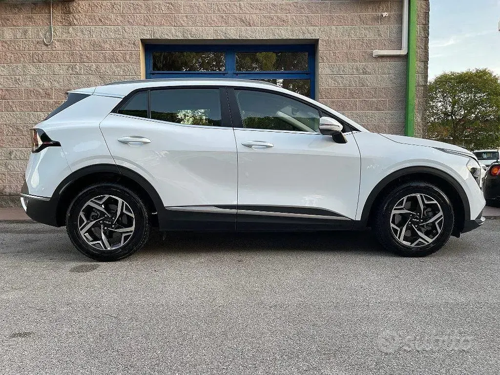Usata Kia Sportage 150 CV (110 kW) 2022 Bianco SUV