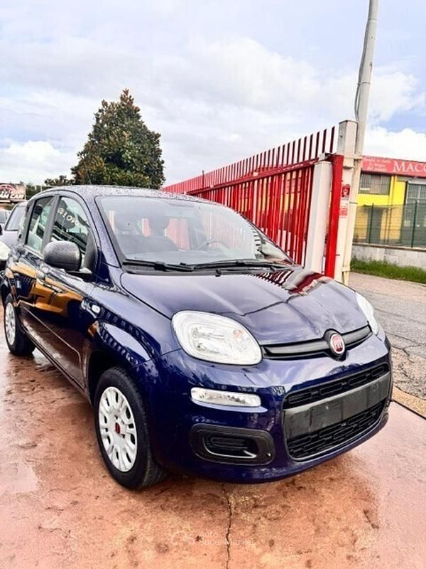 Usata Fiat Panda Easy 69 CV (50 kW) 2017 Blu Utilitaria